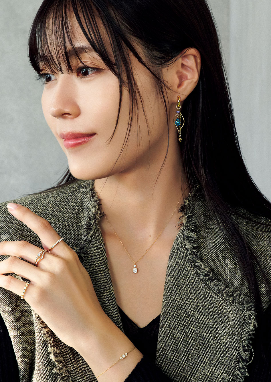 TAKE-UP inc. テイクアップ【公式】 / TAKE-UP×InRed 有村架純が纏う